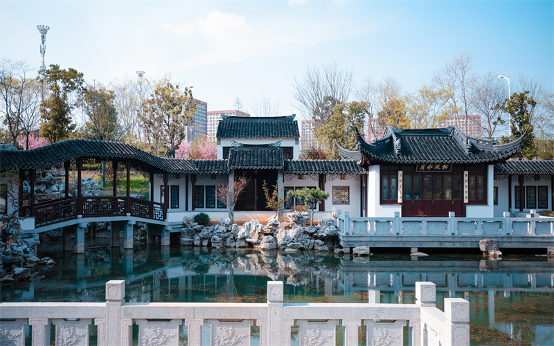 南京大学