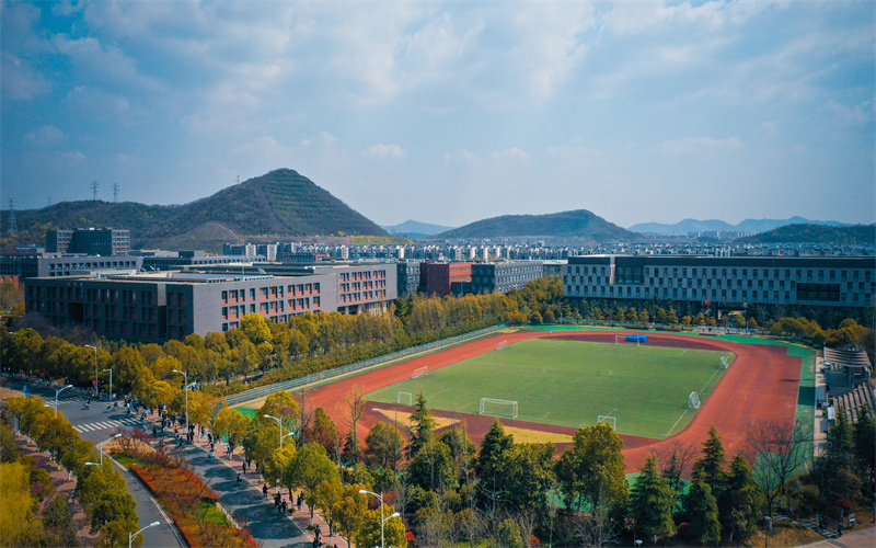 南京大学